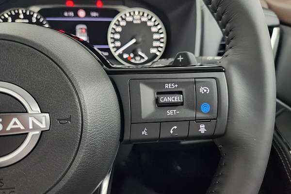 2025 Nissan X-TRAIL ST-L T33