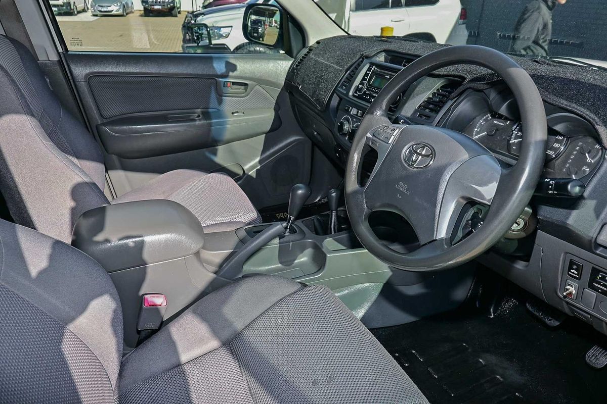 2013 Toyota Hilux SR KUN26R 4X4