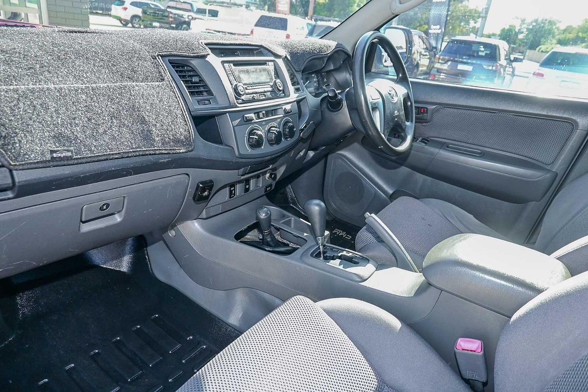 2013 Toyota Hilux SR KUN26R 4X4