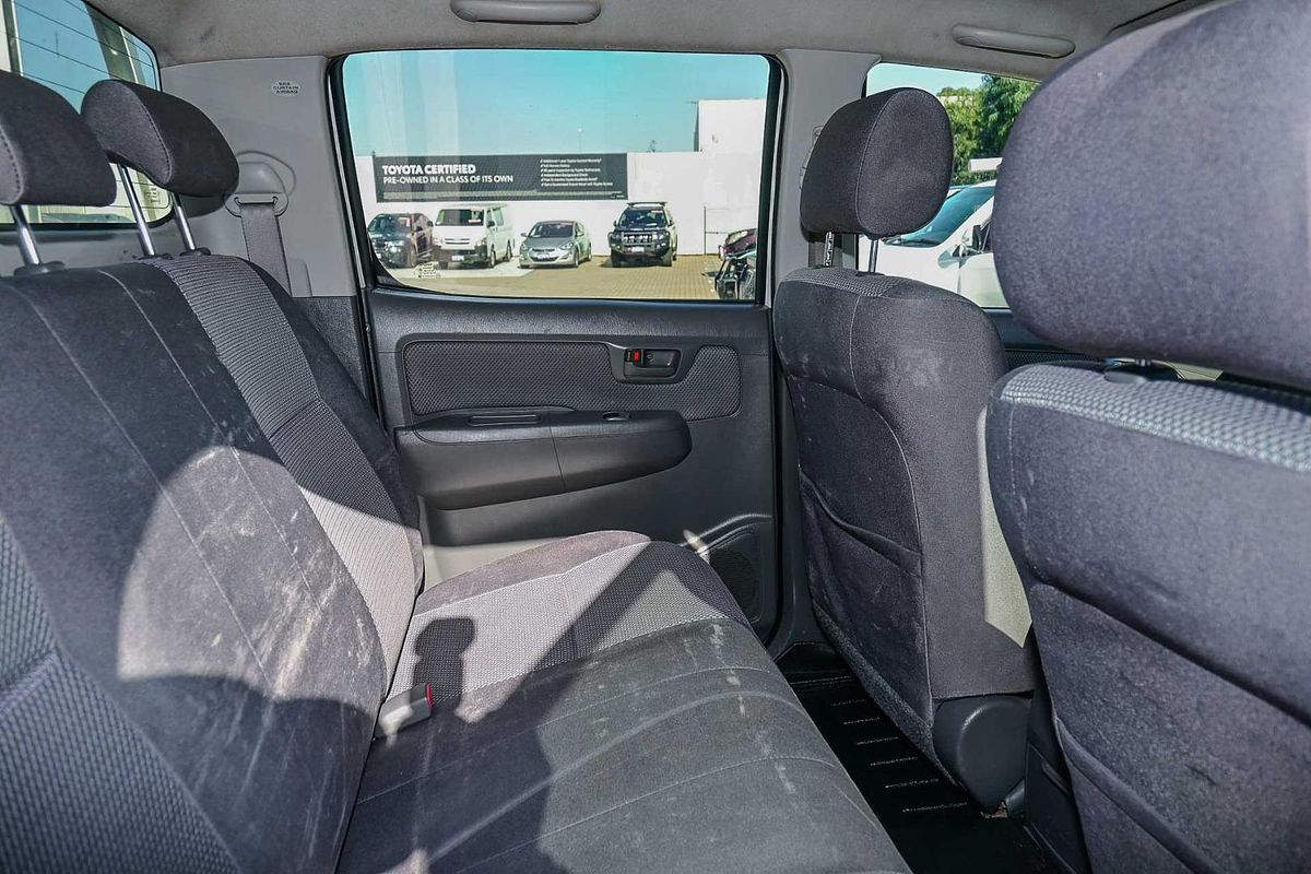 2013 Toyota Hilux SR KUN26R 4X4