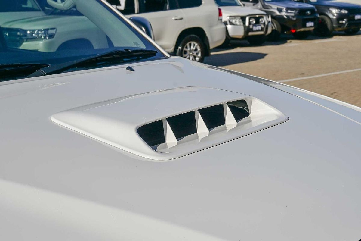 2013 Toyota Hilux SR KUN26R 4X4