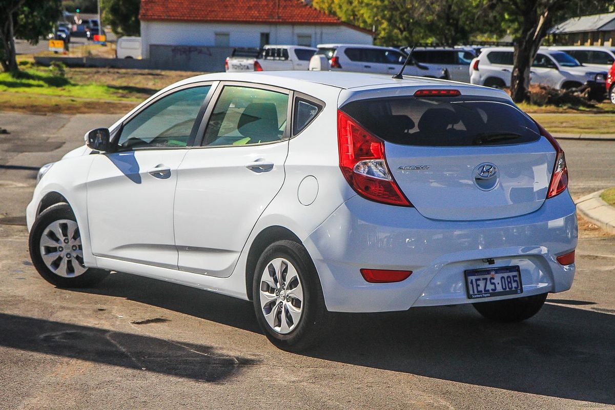 2015 Hyundai Accent Active RB3