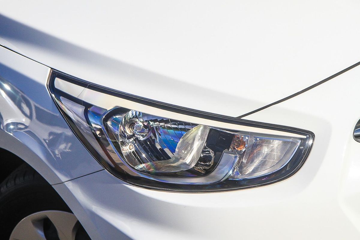 2015 Hyundai Accent Active RB3