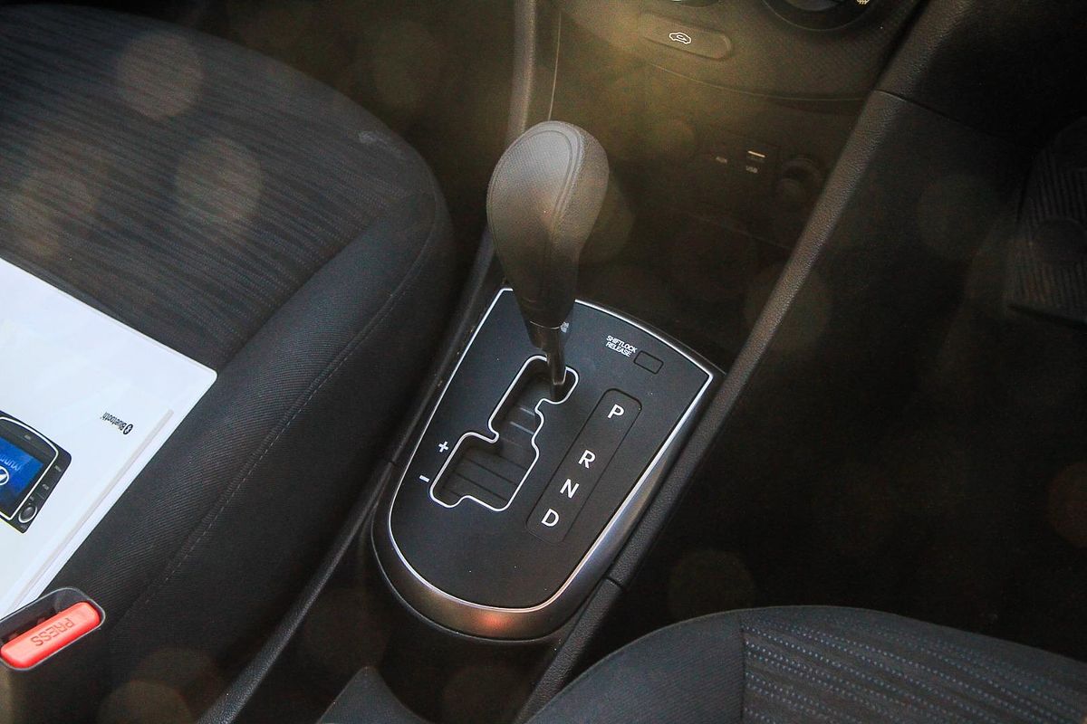 2015 Hyundai Accent Active RB3