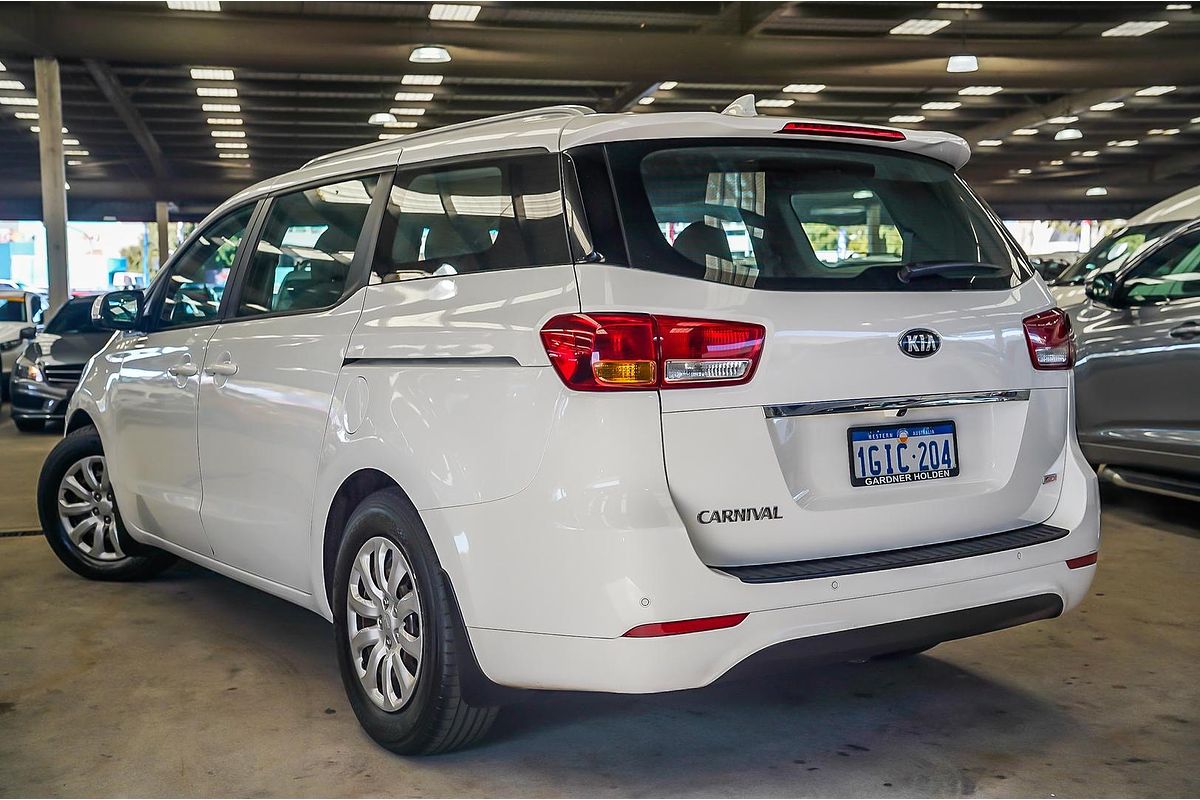 2017 Kia Carnival S YP