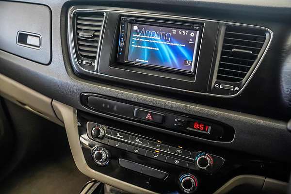 2017 Kia Carnival S YP