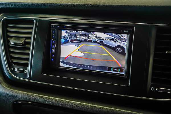 2017 Kia Carnival S YP