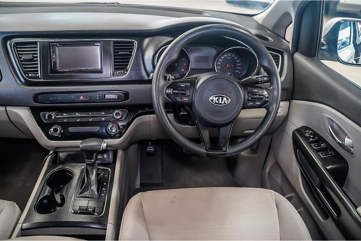2017 Kia Carnival S YP