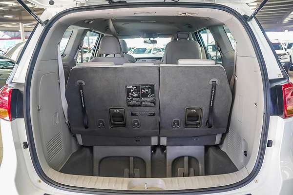 2017 Kia Carnival S YP