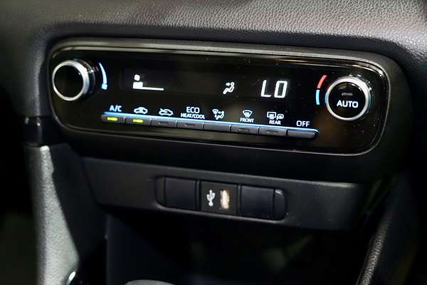 2021 Toyota Yaris ZR Hybrid MXPH10R