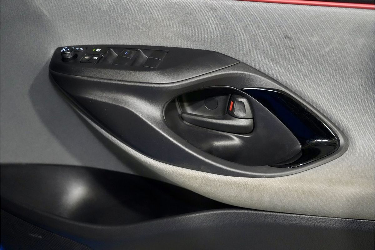 2021 Toyota Yaris ZR Hybrid MXPH10R