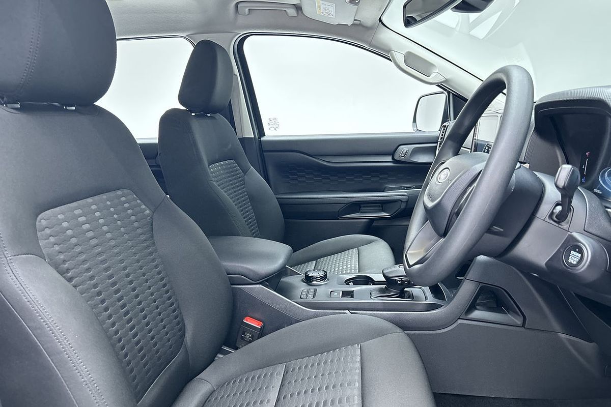 2024 Ford Everest Ambiente 2.0L