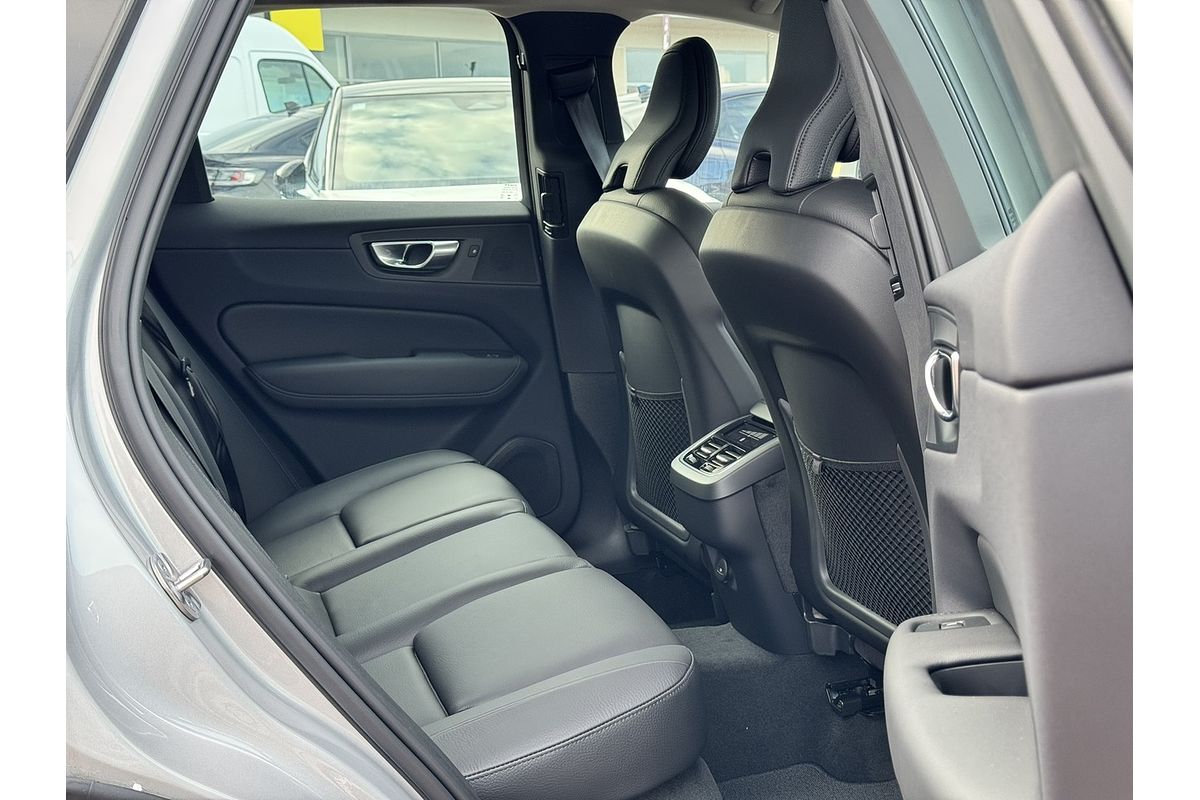2023 Volvo XC60 Plus B5