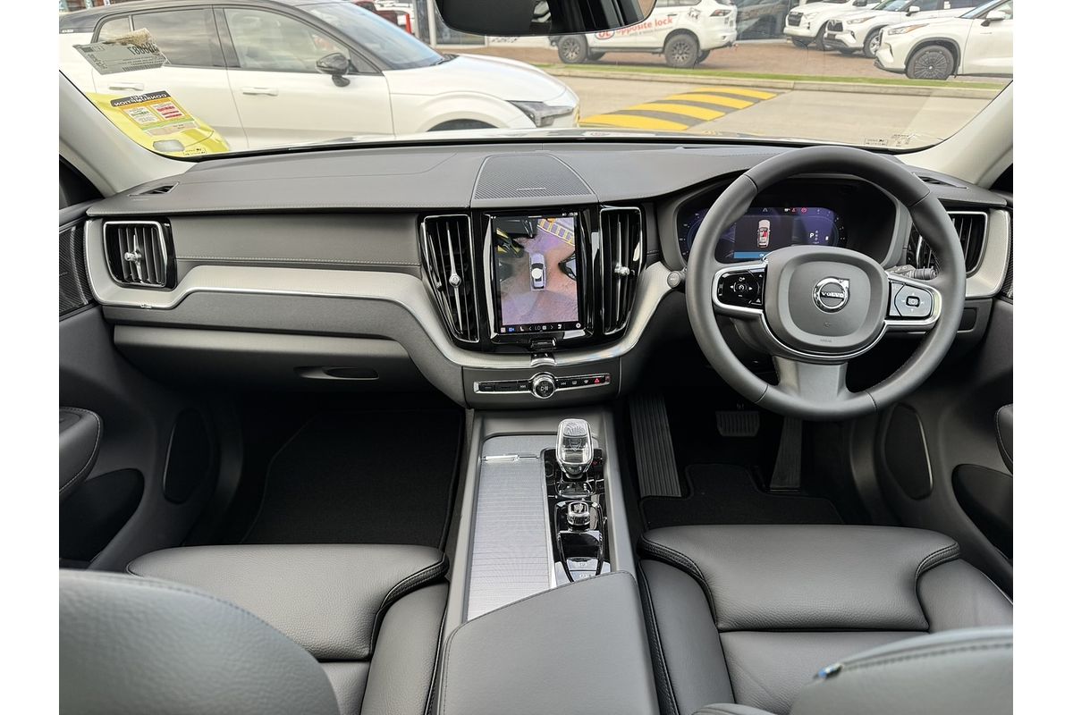 2023 Volvo XC60 Plus B5