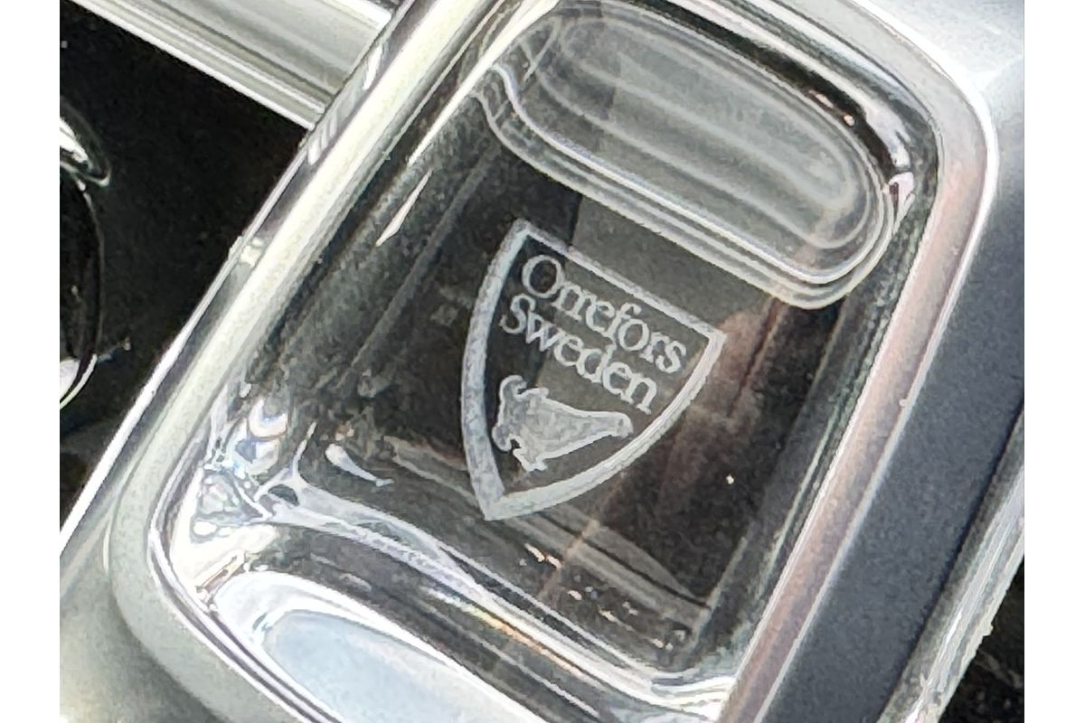 2023 Volvo XC40 Ultimate B4 Bright