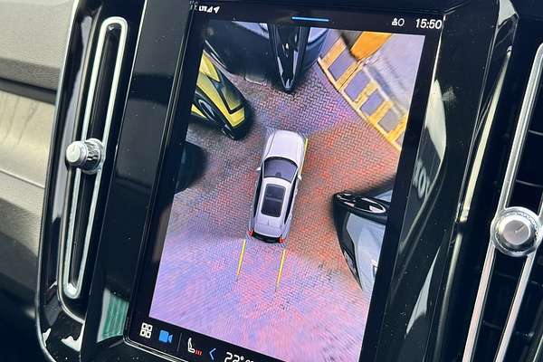 2023 Volvo XC40 Ultimate B4 Bright