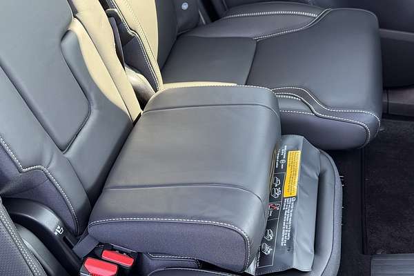 2023 Volvo XC90 Recharge Ultimate T8 Plug-In Hybrid