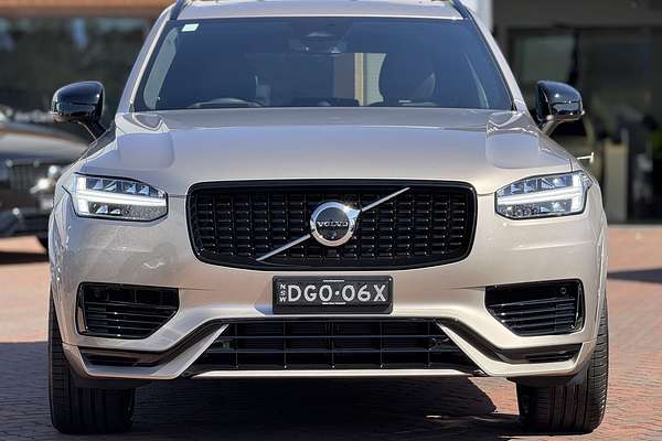 2023 Volvo XC90 Recharge Ultimate T8 Plug-In Hybrid