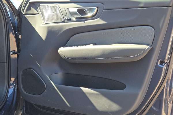 2024 Volvo XC90 Ultimate B6 Bright