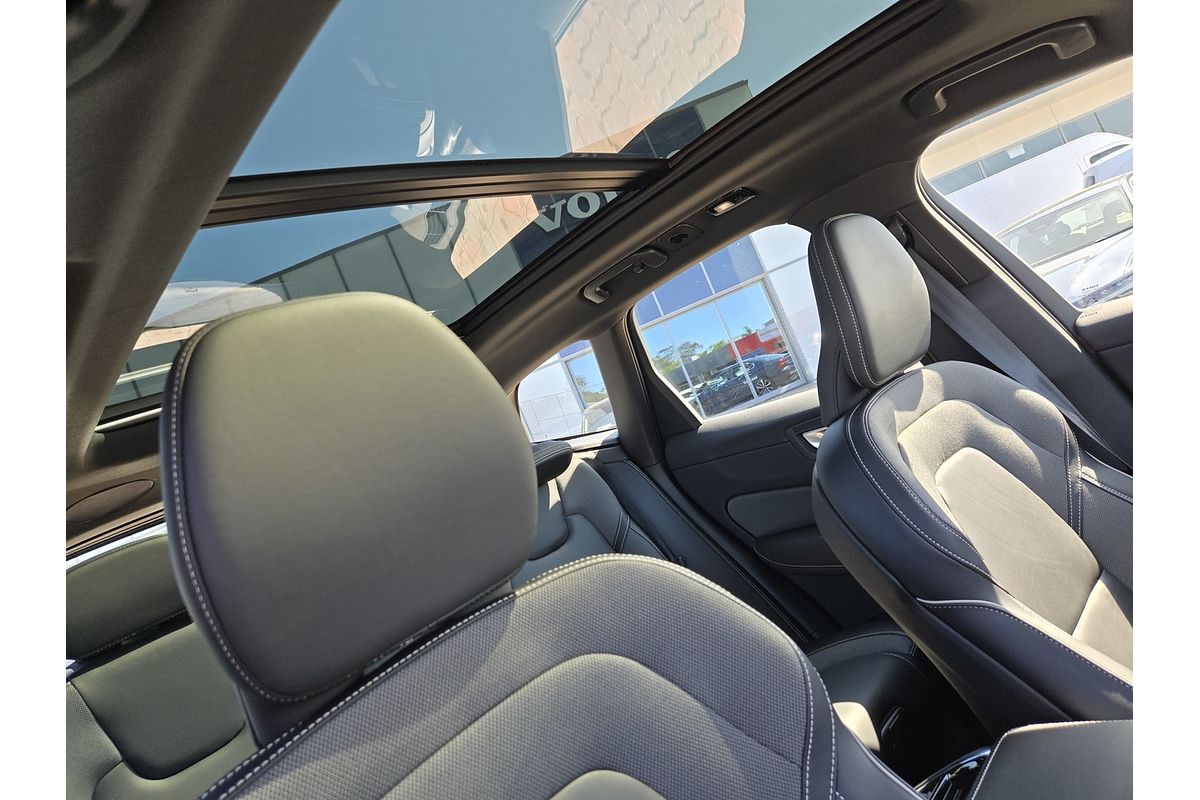 2024 Volvo XC90 Ultimate B6 Bright