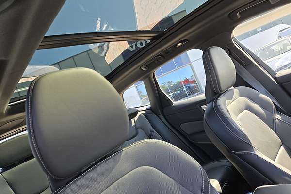 2024 Volvo XC90 Ultimate B6 Bright