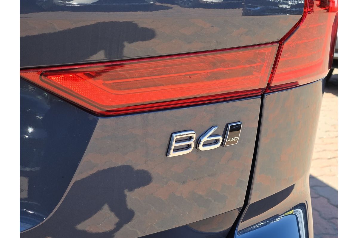 2024 Volvo XC90 Ultimate B6 Bright