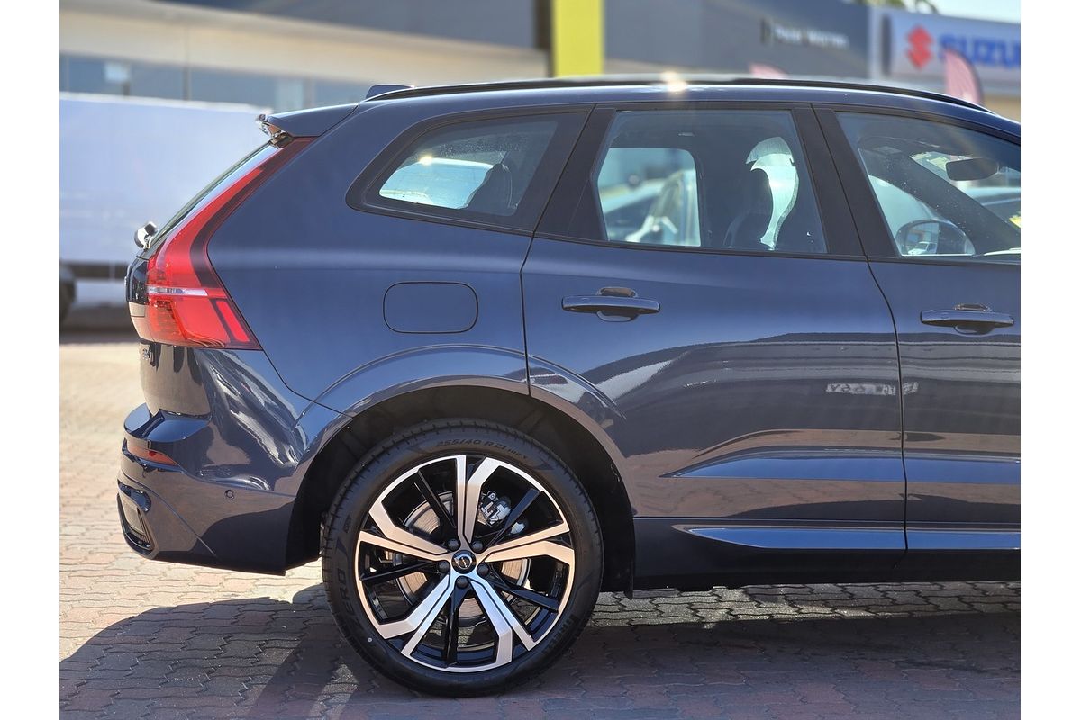 2024 Volvo XC90 Ultimate B6 Bright