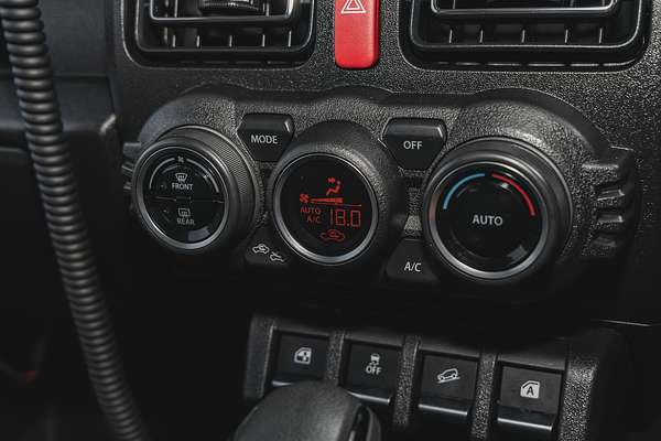 2023 Suzuki Jimny GLX GJ