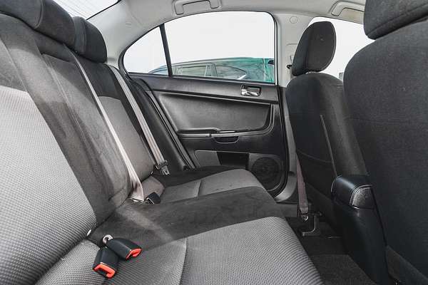 2017 Mitsubishi Lancer ES Sport CF