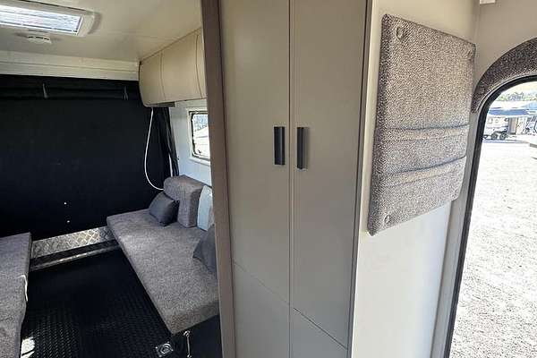 2024 Jayco Base Station 15.47-2.Bs-My25