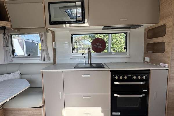2024 Jayco Silverline 21.65-3.Ob.Sl-My25