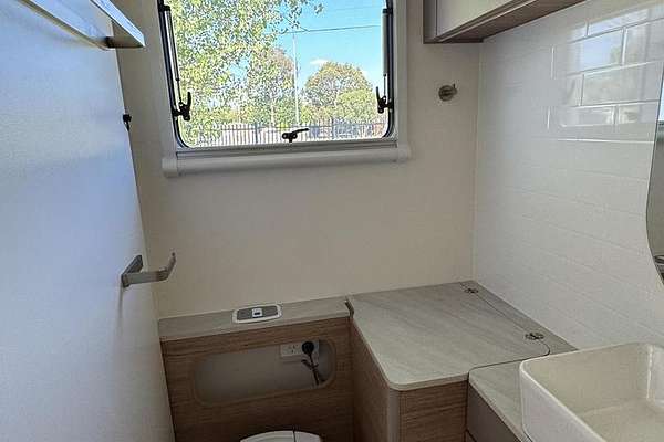 2024 Jayco Silverline 21.65-3.Ob.Sl-My25