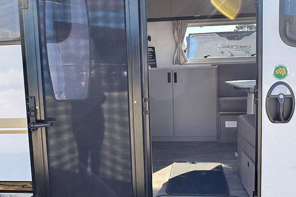 2024 Jayco Journey 22.68-3.Jy-My24