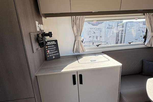 2024 Jayco Journey 22.68-3.Jy-My24