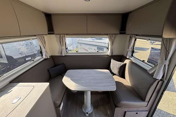 2024 Jayco Journey 22.68-3.Jy-My24