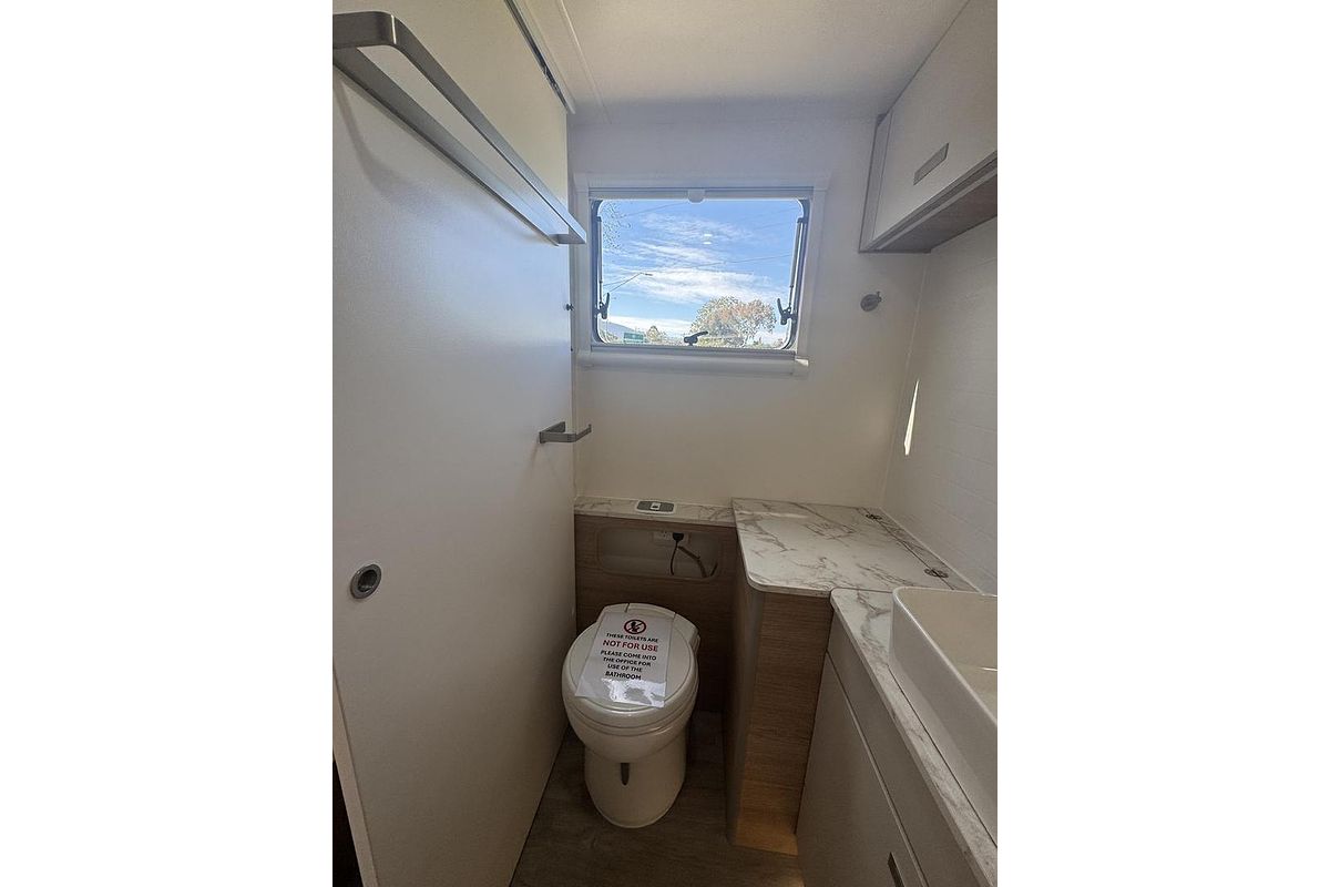 2025 Jayco Silverline 21.65-4.Ob.Sl-My25
