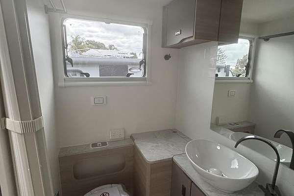 2025 Jayco Discovery 19.61-2.Ob.Dy-My25