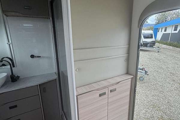 2025 Jayco Discovery 19.61-2.Ob.Dy-My25