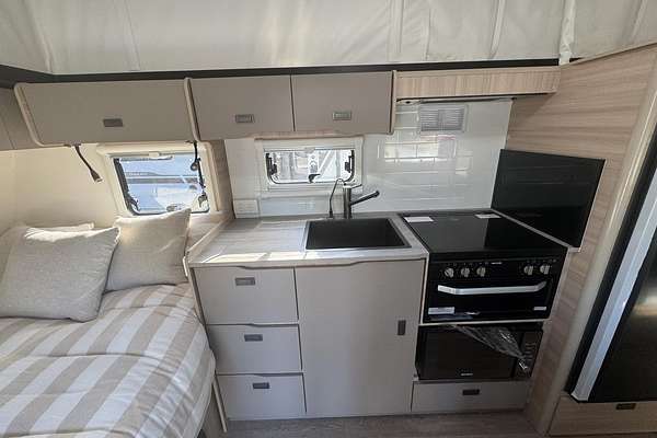 2025 Jayco Discovery 17.58-3.Dy-My25