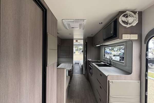 2025 Jayco Base Station 24.75-6.4T.Bs-My25