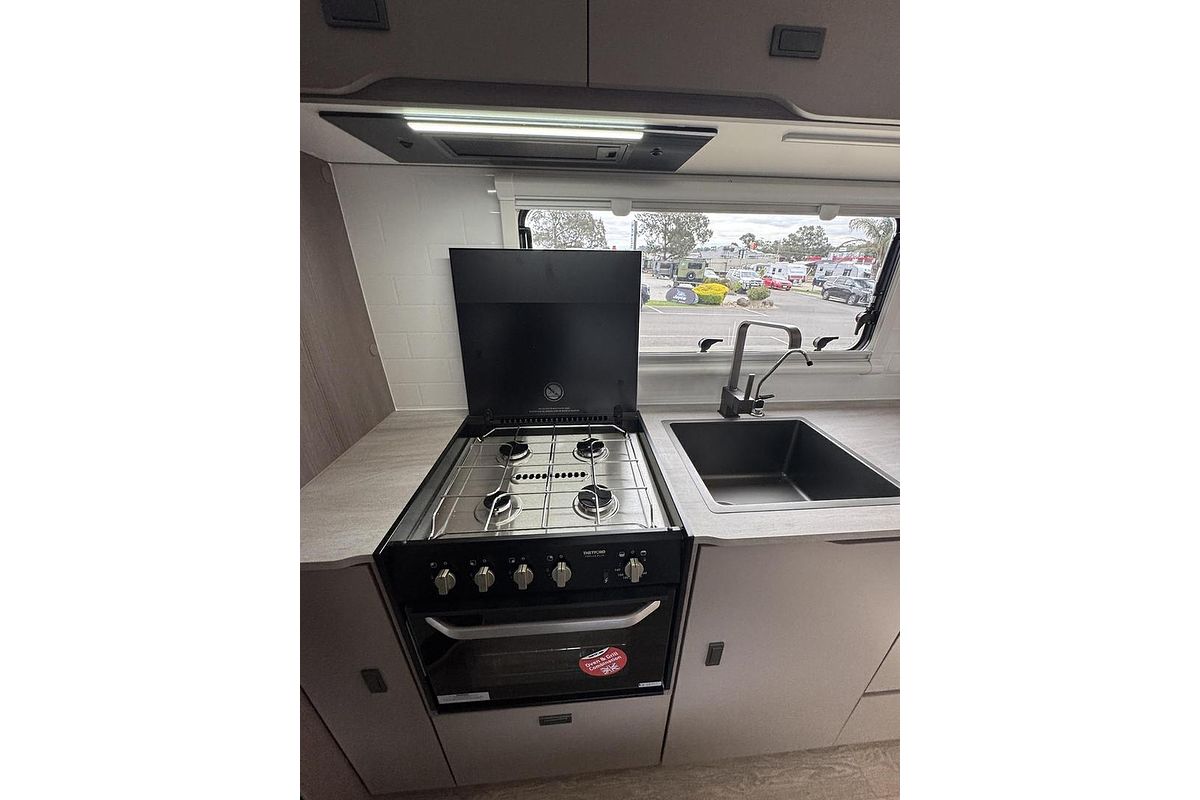 2025 Jayco Base Station 24.75-6.4T.Bs-My25
