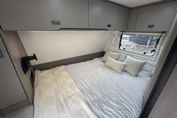 2025 Jayco Base Station 24.75-6.4T.Bs-My25