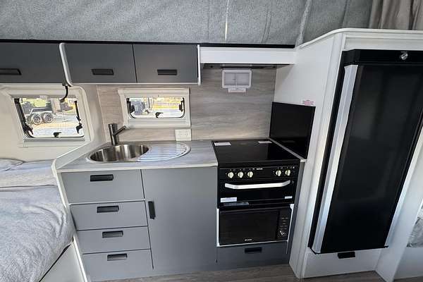 2025 Jayco Starcraft 17.58-3.Bp.Sc-My25
