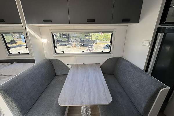 2025 Jayco Starcraft 19.61-3.Bp.Sc-My25