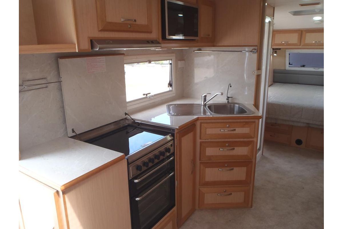 2013 Evernew E1000 Series Caravan
