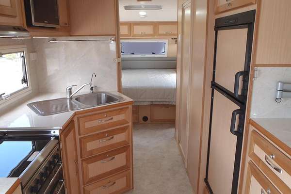 2013 Evernew E1000 Series Caravan