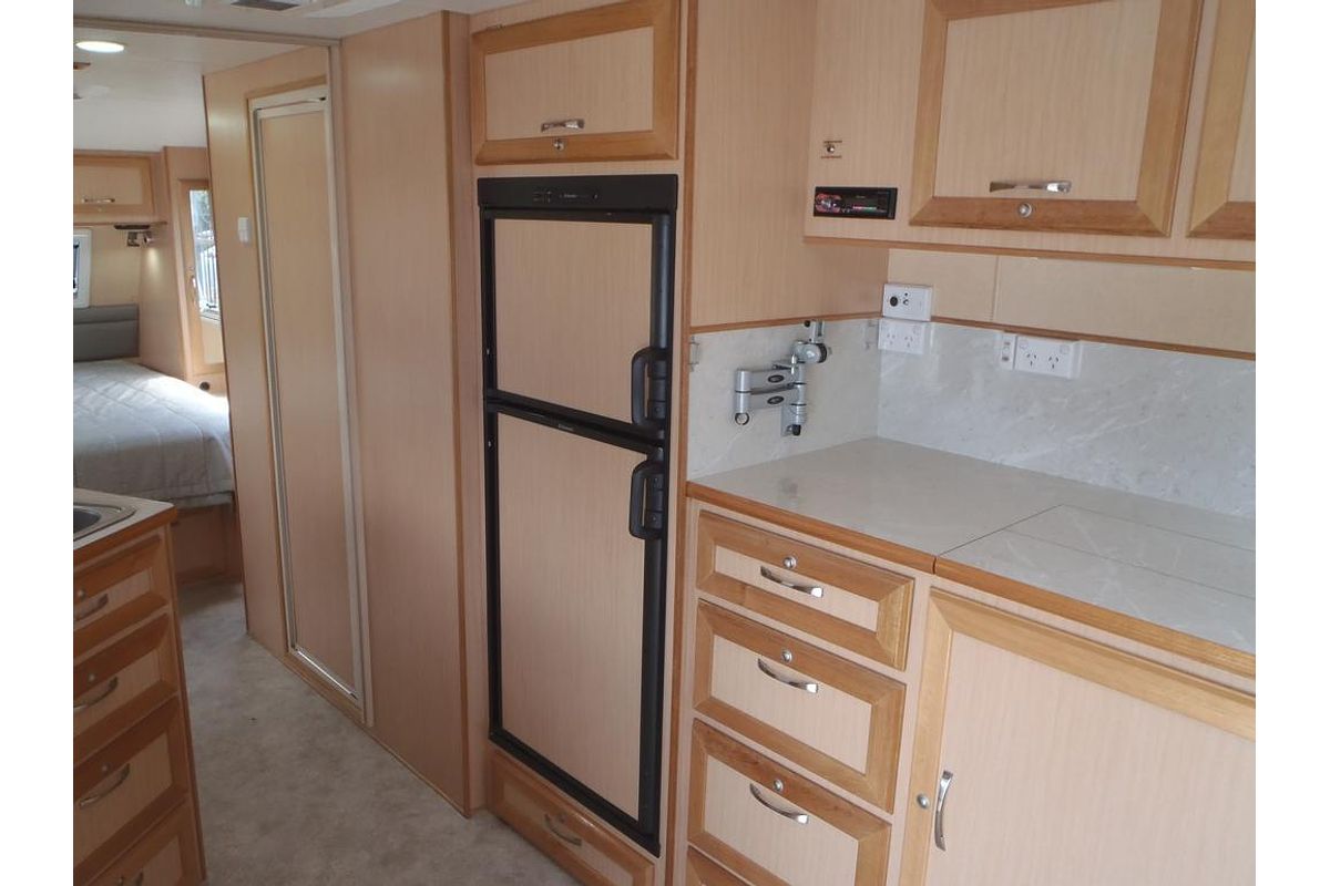 2013 Evernew E1000 Series Caravan