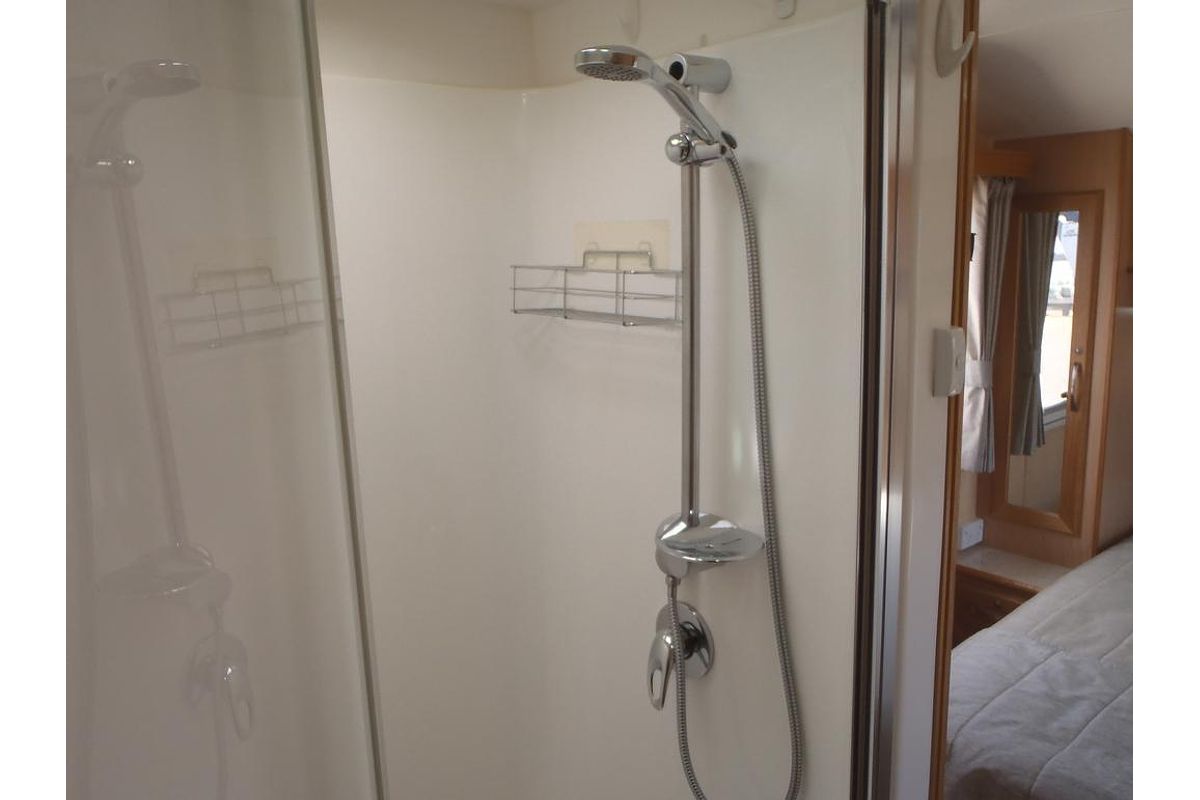 2013 Evernew E1000 Series Caravan