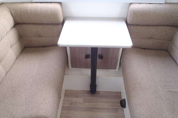 2016 Essential Caravans Grant Cruiser Series 2