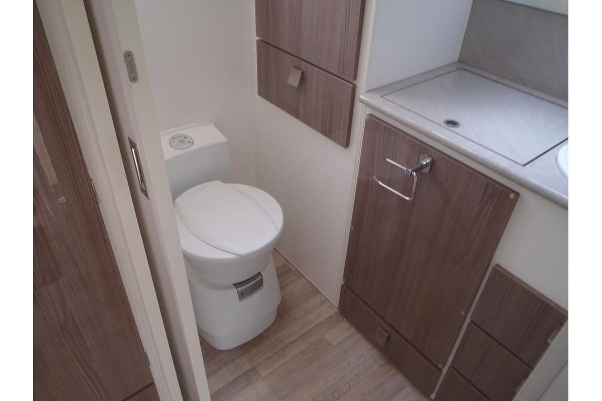 2016 Essential Caravans Grant Cruiser Series 2